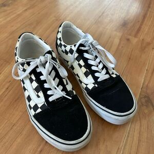 Black and White Checkered Old Skool Vans W7